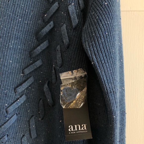 Ana sweater - Picture 3 of 5